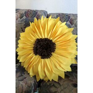 SUNFLOWER PILLOW GENTLY USED IN LIKE NEW CONDITION